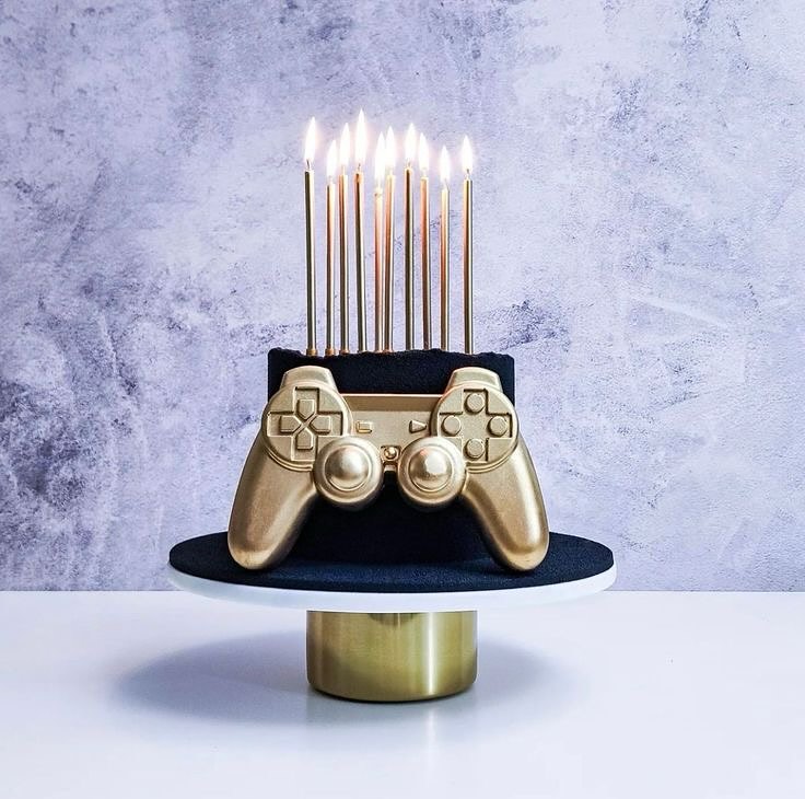 Торт в виде джойстика