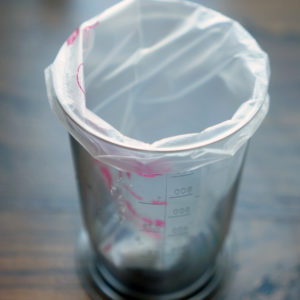 кондитерский мешок в чаше